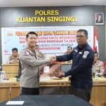 Kapolres Kuansing Tegaskan Komitmen Transparansi Anggaran pada Sosialisasi DIPA RKA-K/L TA 2026 8d875333-c6b0-49ba-89df-63cf53b0f23e