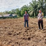 Polisi Cinta Petani, Polsek Benai Koordinasi Persiapan Penanaman Jagung Pipil di Desa Pulau Lancang 2eb66ee6-1dbd-4fca-96e7-9d13dafe97fd