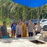 Kapolres Kuansing Tinjau Langsung Pembangunan Jembatan Merah Putih di Desa Sungai Kuning, Kecamatan Singingi bd3afd93-56f4-46d9-a6c9-06ec3905e5f0
