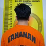 Pengungkapan Narkoba Saat KRYD, Polres Kuansing Amankan Pengedar Sabu dan 5 Butir Ekstasi 32b4e694-6b24-4529-8d76-7ae3a4d9875c