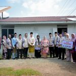 Bupati Kasmarni Serahkan Bantuan Untuk Korban Puting Beliung di Desa Api-Api IMG-20260724-WA0011