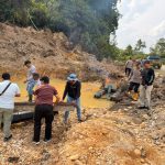 Polsek Kuantan Mudik Musnahkan 5 Rakit PETI dan Amankan Dua Mesin Robin di Sungai Kuning de0c6c2c-a7e3-45c8-9224-d86512b1b271