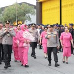Estafet Kepemimpinan Bergulir, Kapolda Riau Pimpin Sertijab Wakapolda Riau, Irwasda, Karo SDM hingga Kapolres 82a7223d-3fec-4394-b01d-e90a0ff2cd2e