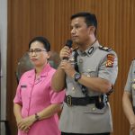 Kapolres Kuansing Pimpin Kenal Pamit Tujuh Pejabat di Aula Sanika Satyawada c4ebf5dd-0986-4548-9ad1-785d6835d36f