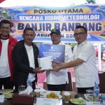 Bupati Solok Terima Kunjungan Ketua Umum APKASI, Salurkan Bantuan Kepedulian bagi Masyarakat Terdampak Banjir Bandang Arosuka IMG-20261010-WA0376