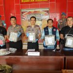 Polres Kuansing Ungkap Kasus BBM Bersubsidi dan Ganja, Empat Tersangka Diproses Hukum d38c1734-54dc-40b5-8050-90cfdcd6e9a8